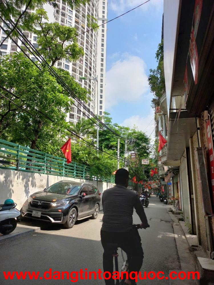 CẦN BÁN NHÀ THANH XUÂN, 6 TẦNG THANG MÁY, GẦN OTO TRÁNH, VIEW ROYAL CITY, NHỈNH 14 TỶ