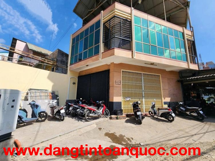 Cho thuê nhà mặt tiền Nguyễn Công Trứ phường 8 Đà Lạt 28 triệu/tháng