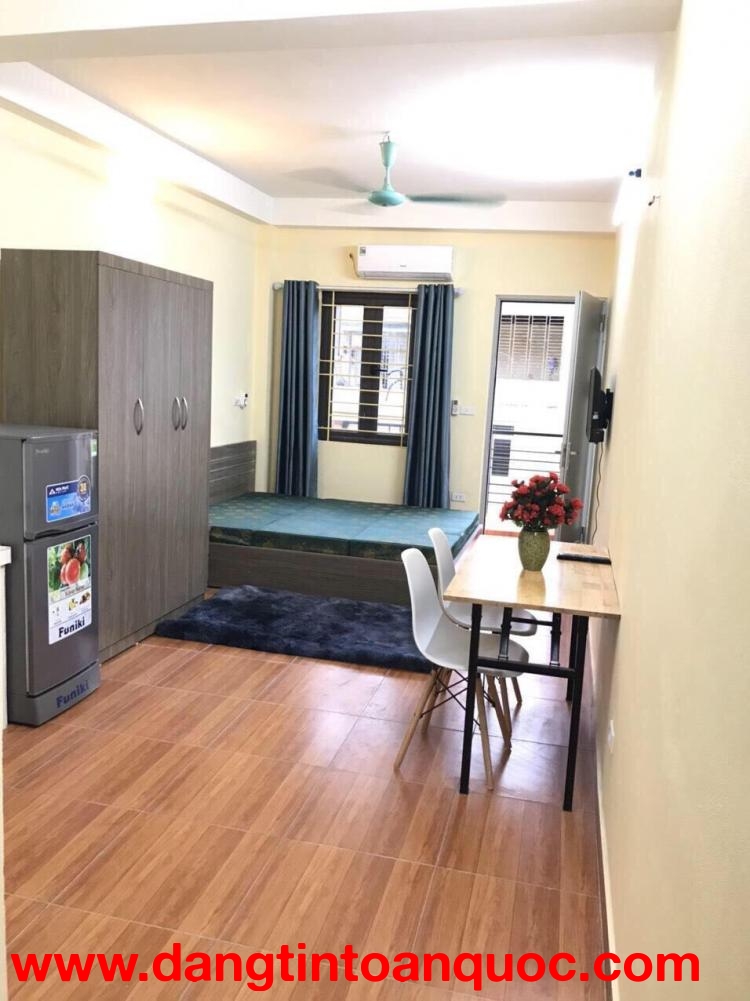Cho thuê CCMN tại 171 Nguyễn Ngọc Vũ ban công thoáng - Trung Hòa