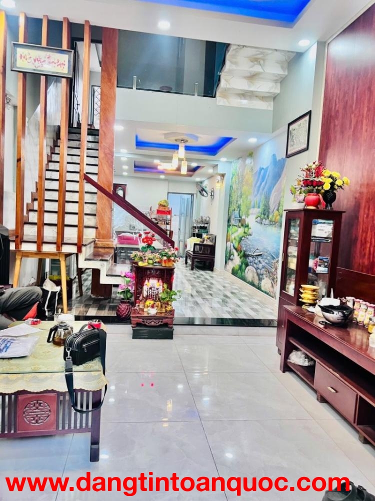 Bán nhà đường Man Thiện, Phường Tăng Nhơn Phú A, Q9, Thủ Đức, TP HCM. DT 72m2, 3 tầng, sổ hồng. Giá 