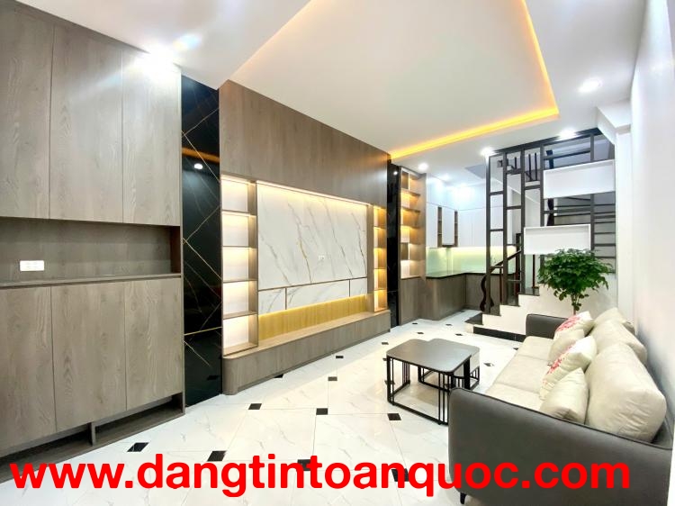 Bán nhà riêng Giáp Nhị - Hoàng Mai  - 35mx6 tầng 3 ngủ full nội thất ô tô kinh doanh - nhỉnh! 9 tỷ L