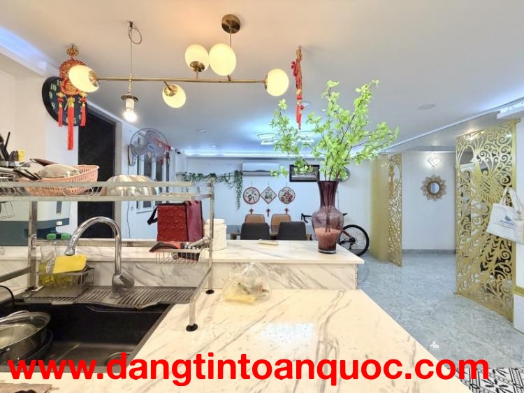 BÁN NHÀ GÒ VẤP OTO VÀO NHÀ 125M2 5 TẦNG NGANG 5,2M NỞ HẬU ĐẸP LL NGUYỄN VĂN CÔNG 12.3 TỶ