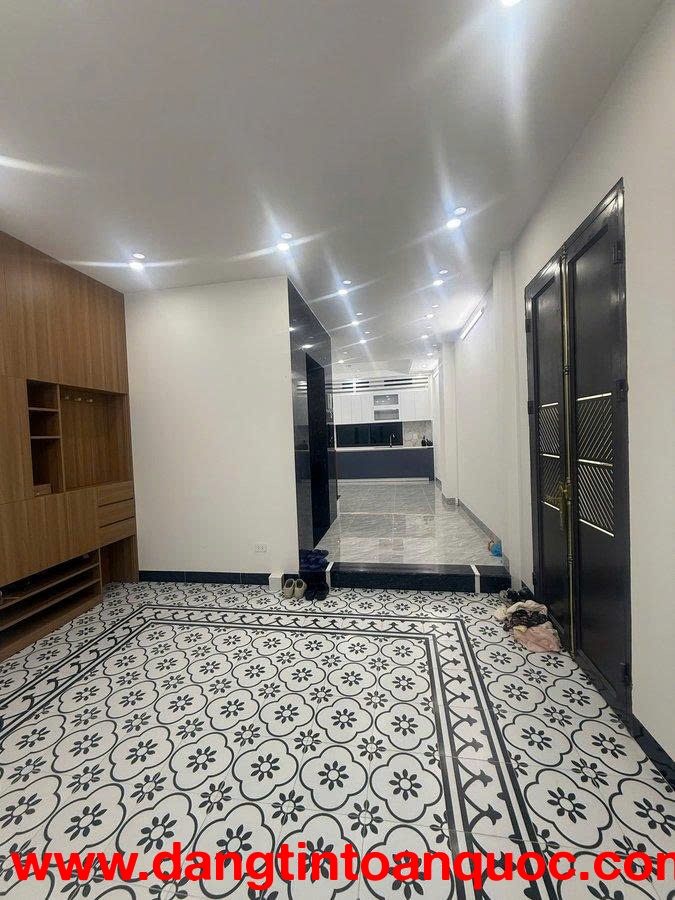 SIÊU PHẨM KHÂM THIÊN – THANG MÁY – 7 PHÒNG KHÉP KÍN – NHÀ ĐẸP ĐẲNG CẤP GIỮA TRUNG TÂM ĐỐNG ĐA