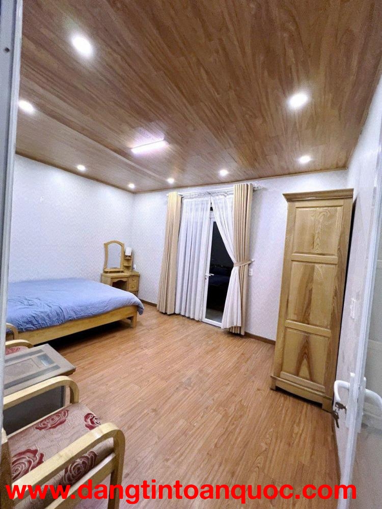 Cho thuê nhà Ngô Thì Sỹ phường 4 Đà Lạt 10 triệu/tháng