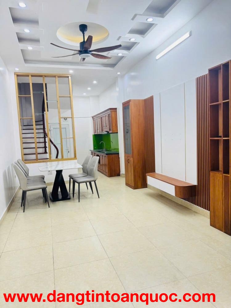 ???? Bán nhà đẹp ngõ 68 phố Cầu Giấy - nhà mới 6 tầng - gía 11,7 tỷ