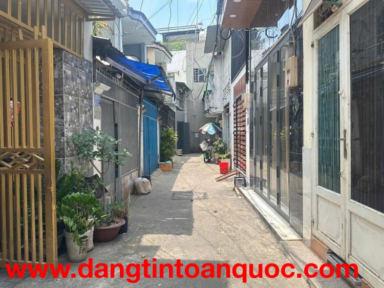 CHỈ 2.9 TỶ - CÓ NHÀ 2 TẦNG HẺM XE HƠI - QUẬN 12 RA RIÊNG THÔI!