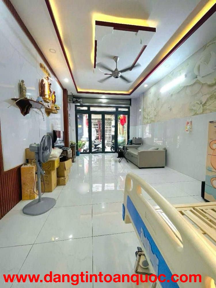 Bán nhà đường Tô Hiệu, Tân Phú - 2 tầng - 4x17m - nở hậu nhẹ tài lộc - 7.1 tỷ(tl)