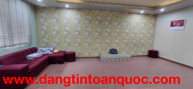 CHO HỘ GIA ĐÌNH THUÊ NHÀ PHỐ LÊ DUẨN – CỬA NAM 75M 2 PHỎNG 7TR