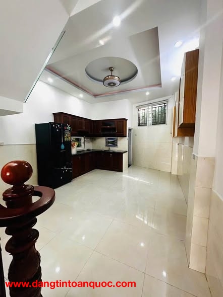NHÀ MỚI VÀO Ở NGAY - TẶNG NỘI THẤY CƠ BẢN - NHÀ HẺM NGUYỄN THỊ XIẾU PHƯỜNG TÂN THUẬN QUẬN 7 - KHÔNG 