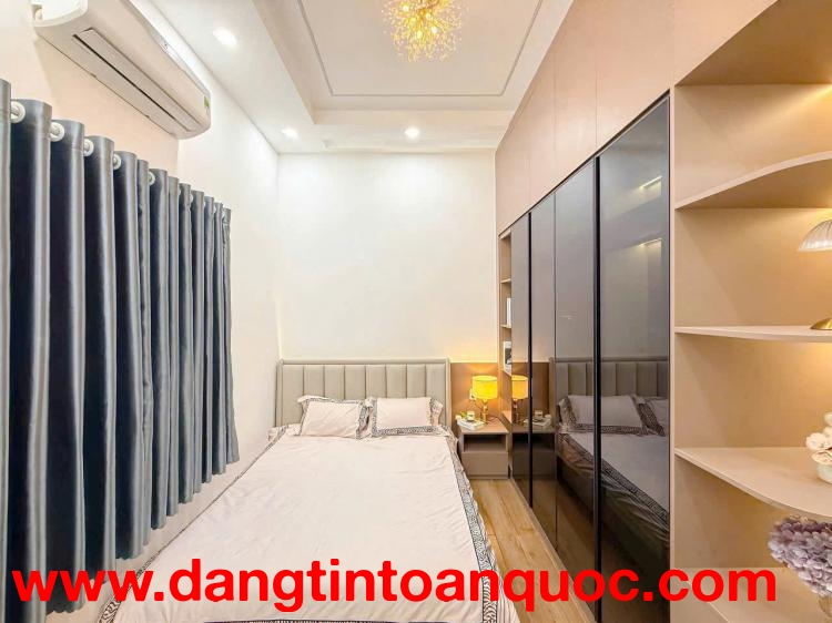BÁN NHÀ MỚI 55m2 4 Tầng Ngay Mặt Tiền Chỉ 7 Tỷ 55
