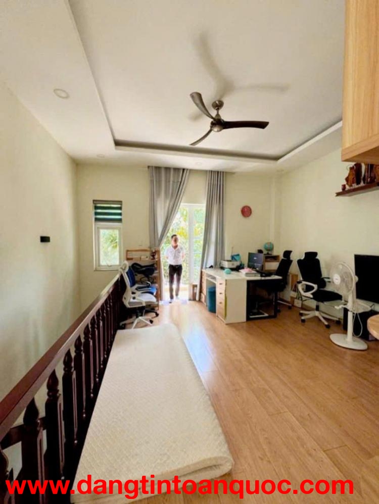 CHÍNH CHỦ BÁN NHÀ PHỐ LIỀN KỀ KHU COMPOUND PARK RIVERSIDE – BƯNG ÔNG THOÀN, QUẬN 9,TPHCM
