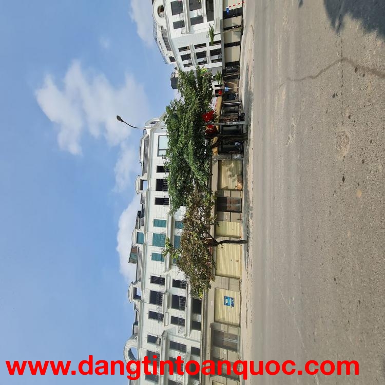 Tặng nhà 5 tầng cho khách mua 77m2 đất mặt phố KD sầm uất tại Trâu Quỳ. Lh 0989894845