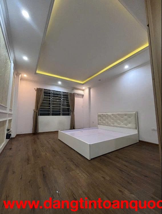 CHÍNH CHỦ TRỐNG 1 PHÒNG TẦNG 3 CẦN CHO THUÊ TẠI 66/35 HỒ TÙNG MẬU - CẦU GIẤY - HÀ NỘI