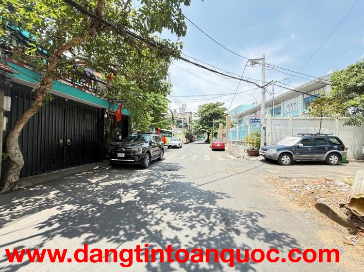 Chỉ hơn 6 tỷ xíu có ngay nhà mới đẹp 53m2 ngang 5m3, đường Nguyễn Văn Lượng đối diện Lotte Mart. Sổ 