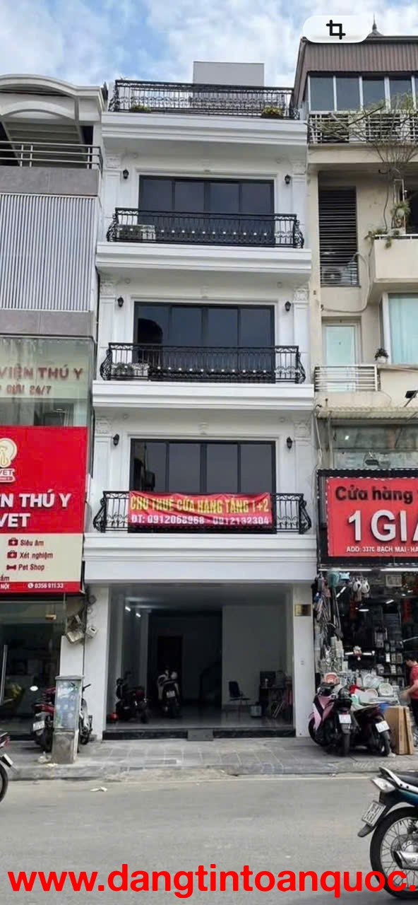 Tặng 20tr cho môi giới, Chủ Nhà cho thuê Cửa Hàng Vị Trí Đắc Địa tại 337 phố Bạch Mai, quận Hai Bà T