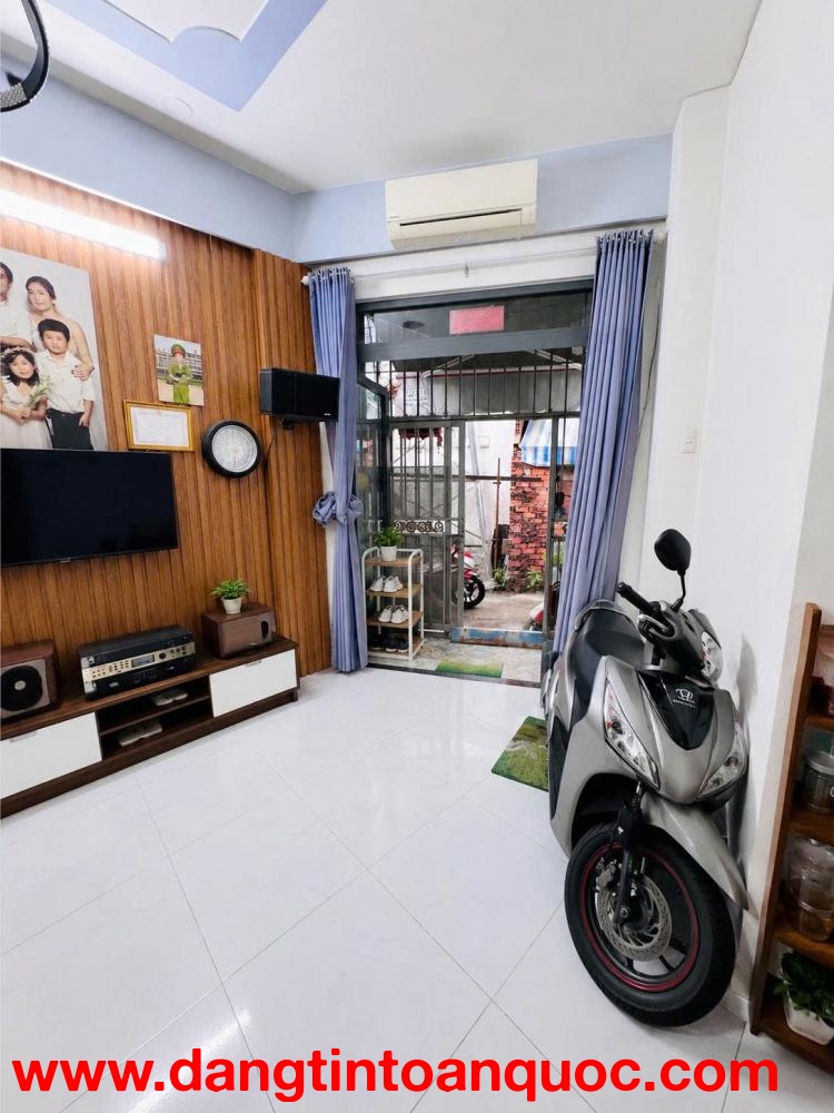 GIA ĐÌNH NHỎ Ở CĂN NÀY NGON LUÔN - VÀI BƯỚC RA XE HƠI - HOÀNG HOA THÁM, BÌNH THẠNH - 30m2 - 2 TẦNG L