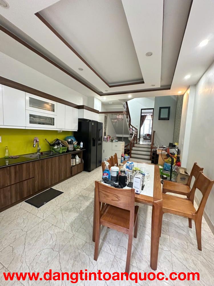 Bán Căn Nhà ĐƯỜNG QUANG TRUNG Có Diện Tích 68m2 ( 4*17, Diện tích sàn: 272m²) Tại Phường Minh Tân – 