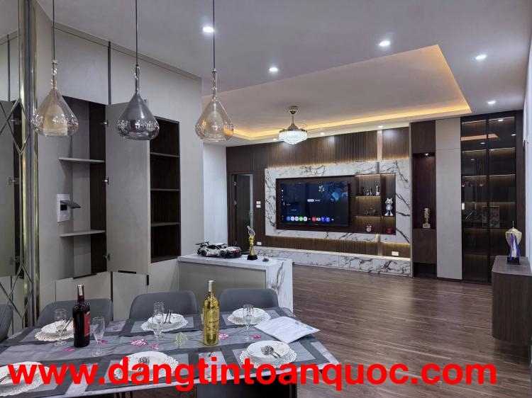 ????Căn góc Vip tòa 17T4 Hoàng Đạo Thúy 119m 3PN 2WC Full nội thất, nhỉnh 12 tỷ