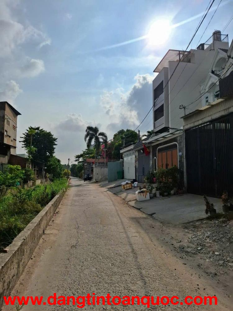 Bán 2 lô liền kề đất 1 xẹc ngắn đường Hà Huy Giáp, TP. HCM - Gần trường Cao đẳng Điện Lực