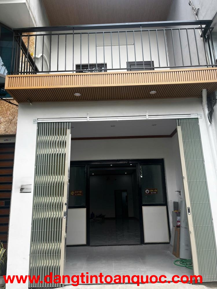 Cho thuê nhà 50m ô tô  Lương Thế Vinh, 68m² x 2 tầng, mặt tiền 3.7m, giá 15 triệu