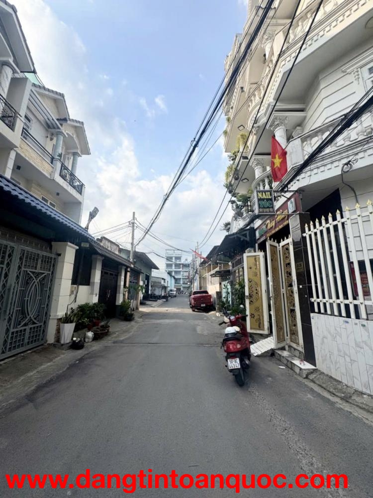 BÁN NHÀ TẠI BÌNH HƯNG HOÀ A. DT 87M2 SHR CHỈ 8.3 TỶ. LH: 0902950730 KHANH.