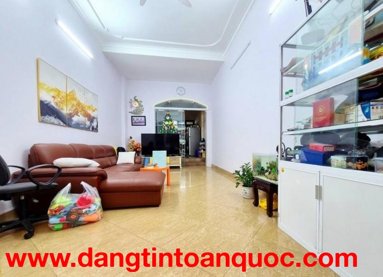 Siêu hiếm! Bán nhà Bùi Thị Xuân 75m2, 5 tầng, mặt tiền 8m, giá 45.5 tỉ, ô tô, kinh doanh