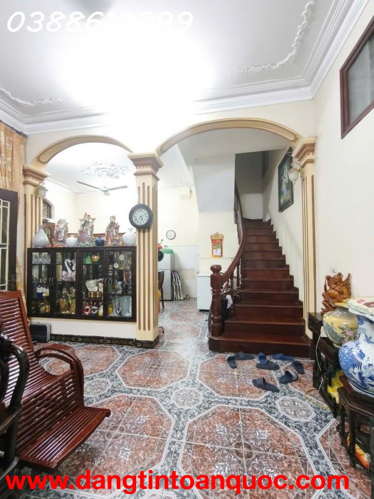 ????PHÂN LÔ HOÀNG CẦU - ĐỐNG ĐA - 3 MẶT THOÁNG - Ô TÔ TRÁNH ĐỖ - KINH DOANH ĐỈNH