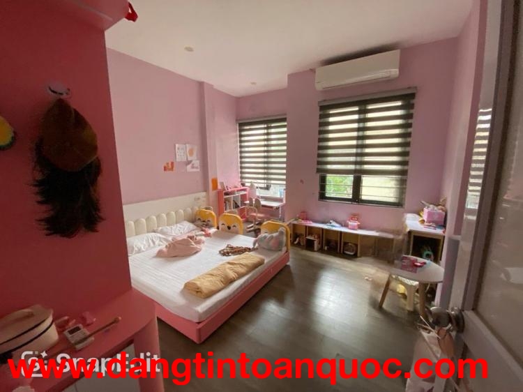 Giảm 1 tỉ! Bán nhà mặt phố Phố Huế 45m2, 4 tầng, mặt tiền 4m, 41 tỉ, vỉa hè, KD đỉnh