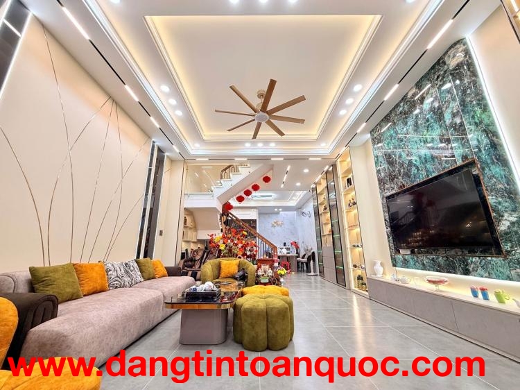 MẶT TIỀN CHUẨN 5M - HẺM XE HƠI THÔNG - 4 TẦNG LẦU - 82m2 - NGUYỄN VĂN KHỐI - TRUNG TÂM GÒ VẤP - ????
