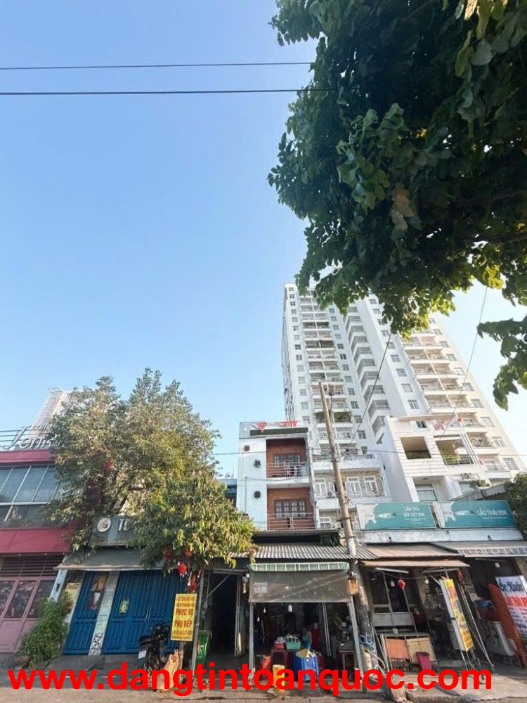 Quận 7, Hiếm Có, Mặt Tiền Trần Xuân Soạn, 6 Tầng, 4m5x30m. View Sông. Chỉ 17 tỷ. Bán Gấp