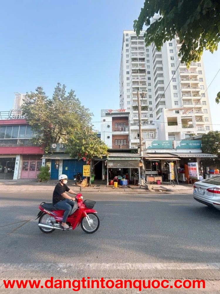Quận 7, Nhà Mặt Tiền Trần Xuân Soạn, 6 Tầng, 4m5x30m. View Sông. Chỉ 17 tỷ. Bán Gấp. Hiếm