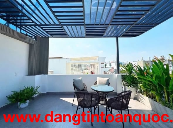 NHÀ MẶT TIỀN HẺM THÔNG XE HƠI TRÁNH -KINH DOANH TỐT - CÓ GARA TRONG NHÀ