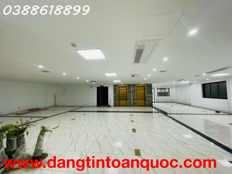 ???? TÒA VĂN PHÒNG TRÍCH SÀI - TÂY HỒ - 8 TẦNG (1 HẦM) - 2 THANG MÁY - DOANH THU 2.5 TỶ/NĂM
