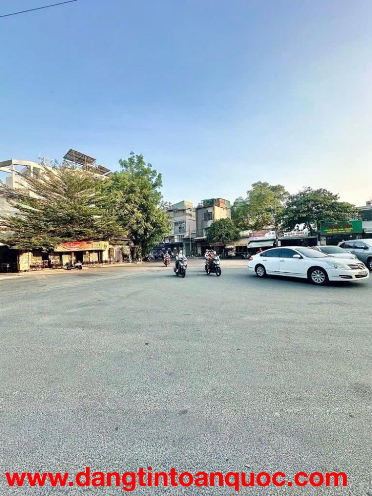 Tân Phú - Nhà Mới - Full Nội Thất - Cách 30M Ra MT - Nở Hậu - 55M2 - 4 TẦNG - 7 Tỷ Nhỉnh