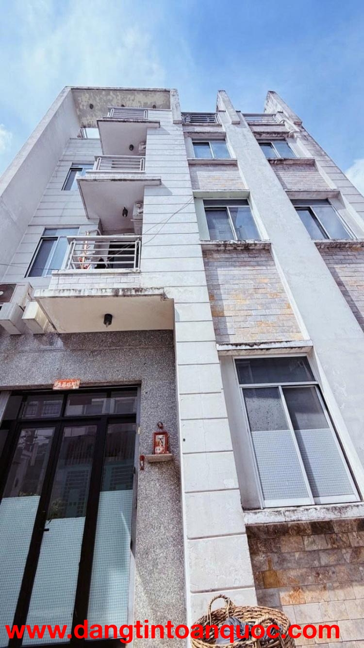 Bán nhà Hẻm Nguyễn Thị Nhỏ, thông Nguyễn Chí Thanh, 7,8x17m, 4 Tầng - 9 PN, chỉ 12,8 Tỷ.