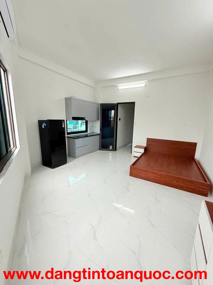 Cần Pass  gấp phòng tầng 2 tại nhà số 40 ngõ Vạn Ứng, Khâm Thiên,Đống Đa ,Hà Nội