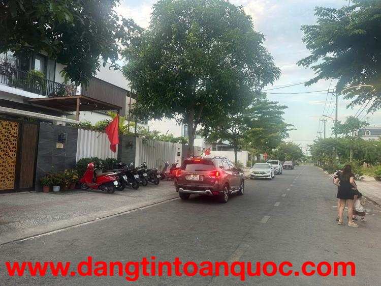 Bán lô góc 3 mặt tiền Nguyễn Đình Thi Hoà Xuân, 664m2 view sông Hàn, giá 58 tỷ