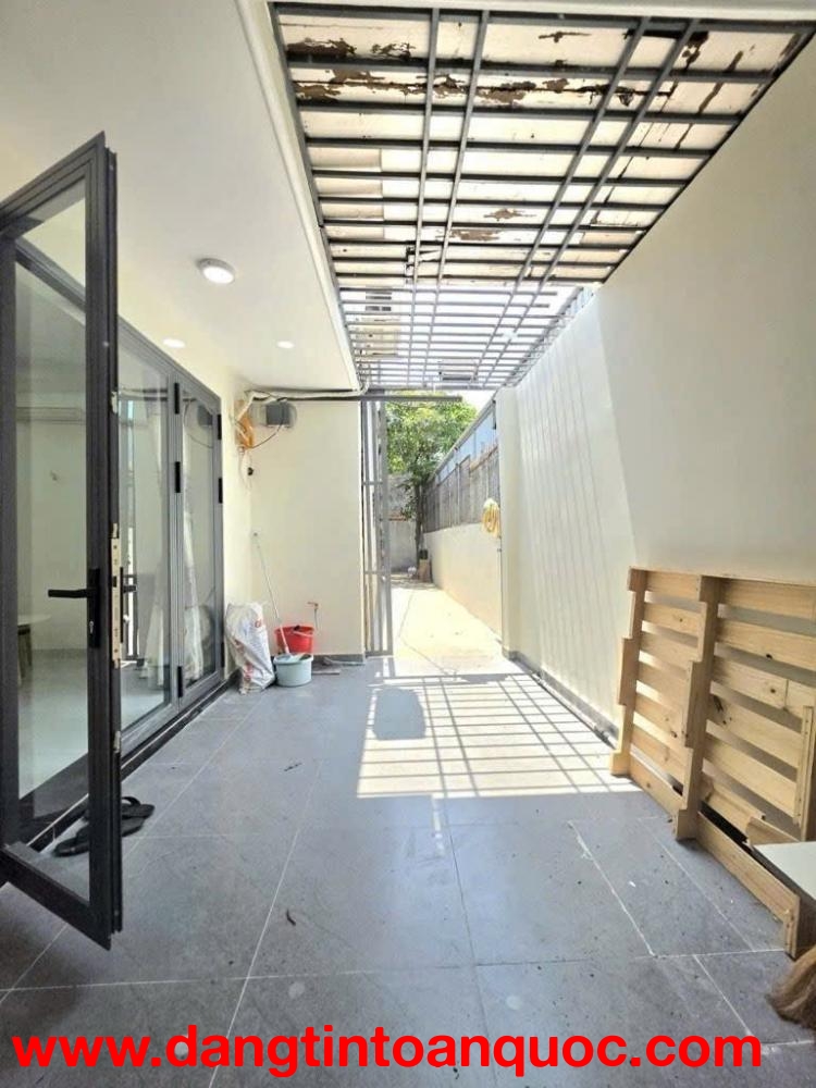 HUỲNH TẤN PHÁT Q7 – HẺM 1 XẸT – 75m² – 2 TẦNG – CHỈ 4 Tỉ NHỈNH