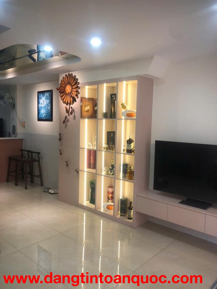 Nhà mới 100% ngay vòng xoay Lê Quang Định – Phạm Văn Đồng, vị trí cực đẹp