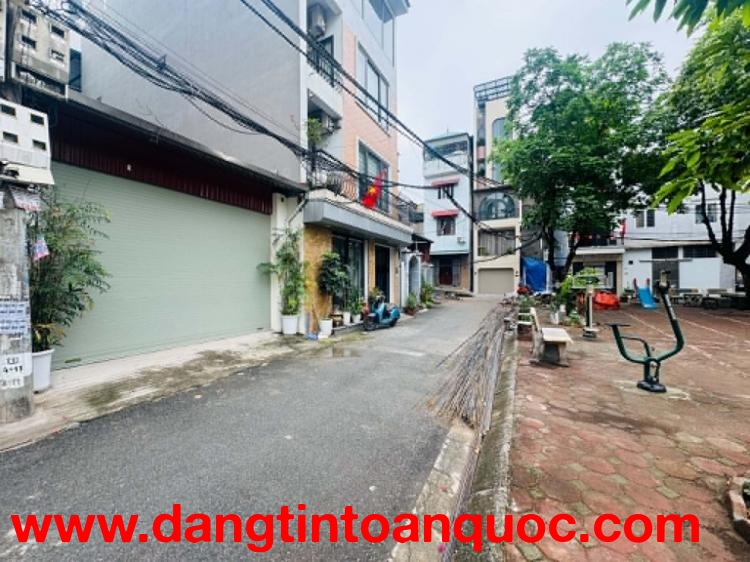 Nhà phân lô Việt Hưng 60m, vỉa hè, oto tránh, nhỉnh 13 tỷ tiềm năng tăng giá