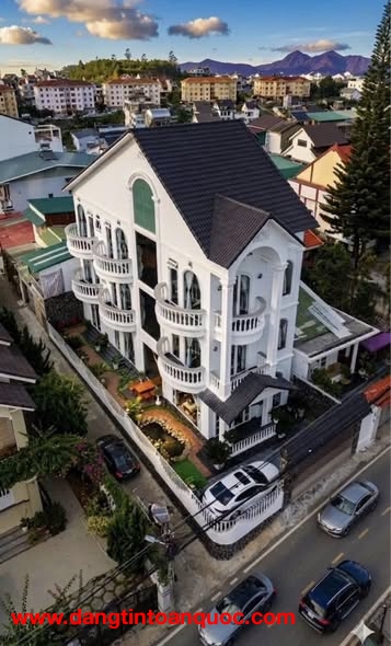 BÁN BIỆT THỰ HAI MẶT TIỀN PHƯỜNG 6, ĐÀ LẠT