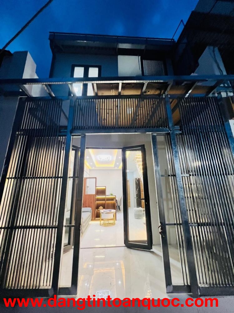 Bán nhà 2 tầng 41m2, 3PN, Nguyễn Văn Quỳ, Q7, 4.9 tỷ