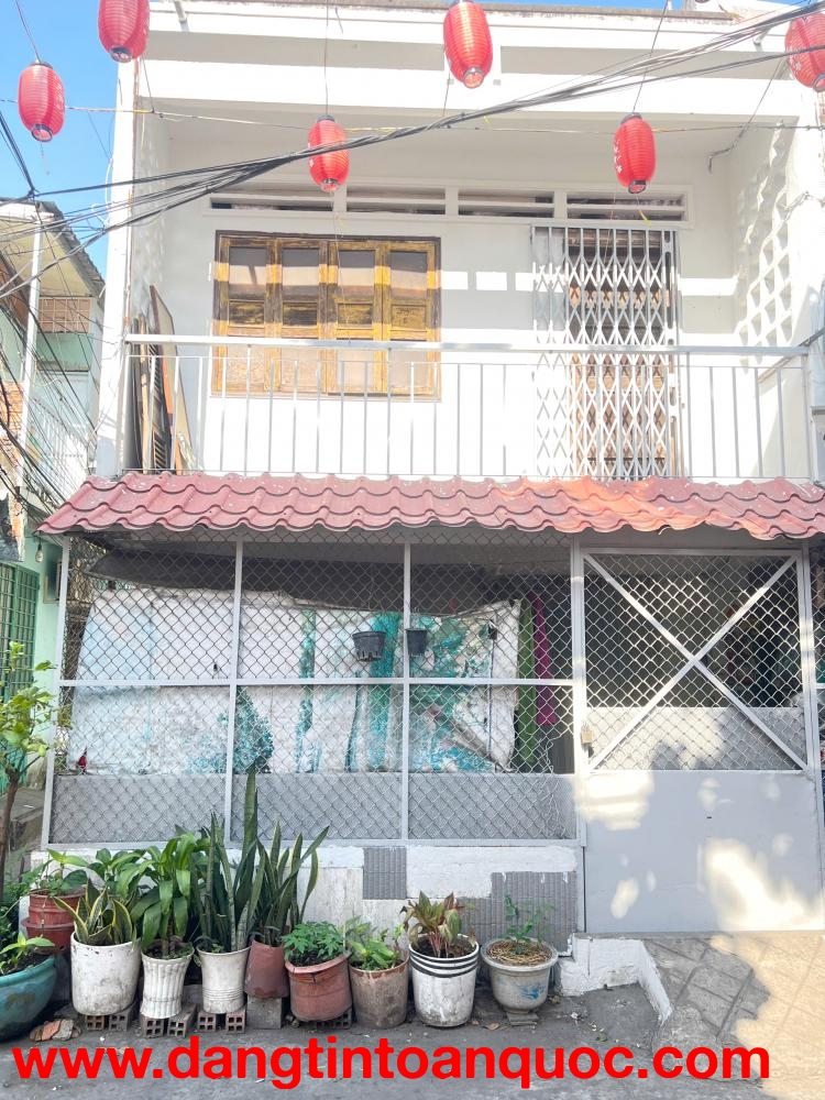 Nhà 2 tầng (4.3x18m) 3 mặt hẻm xe tải đường Bùi Minh Trực P5Q8. Giá: 3.5 tỷ