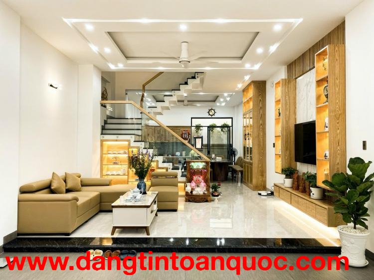 Gia đình cần cho thuê căn nhà tuyệt đẹp tại khu đô thị VIP gần biển - Phường Rạch Dừa, TP.HCM