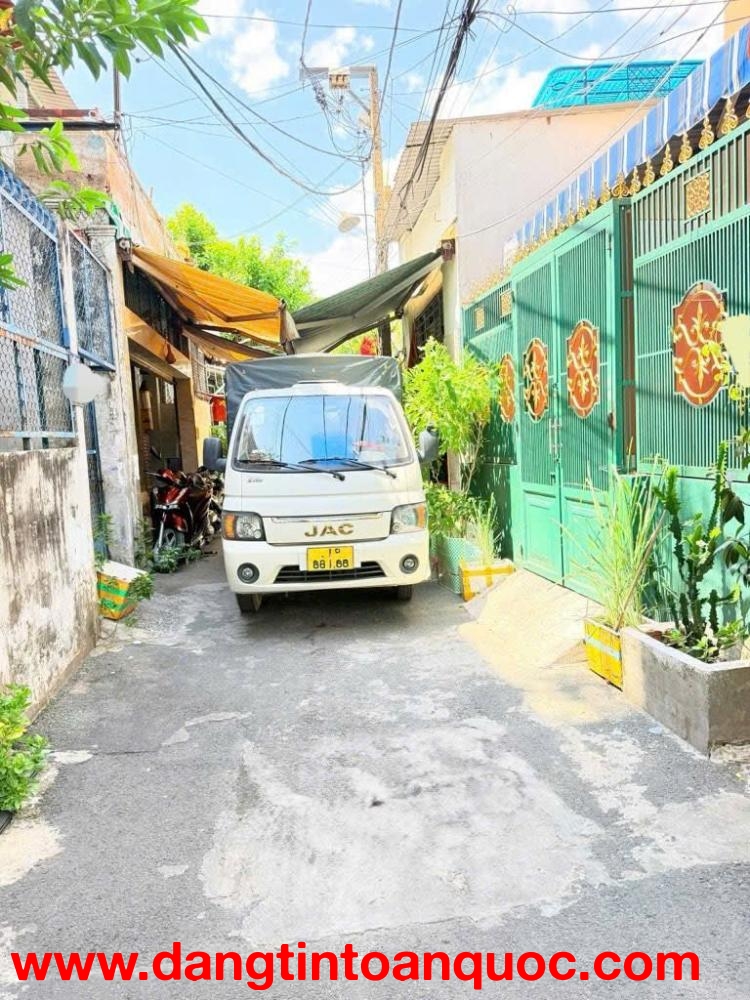 Hẻm 1 Sẹc - Hẻm Xe Hơi - 6 Tỷ Nhỉnh - Tân Phú - Nhà Đẹp - Tặng Full Nội Thất - Gần Trường Học, Chợ -