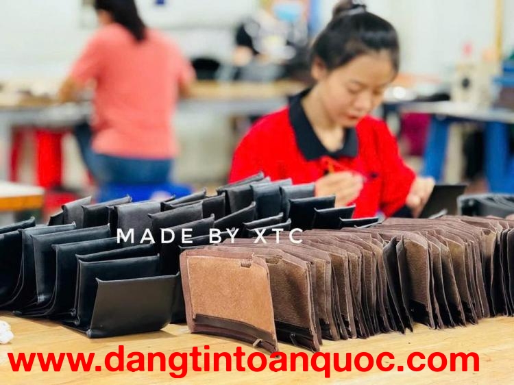 GIA CÔNG ĐỒ DA THEO MẪU TẠI XƯỞNG