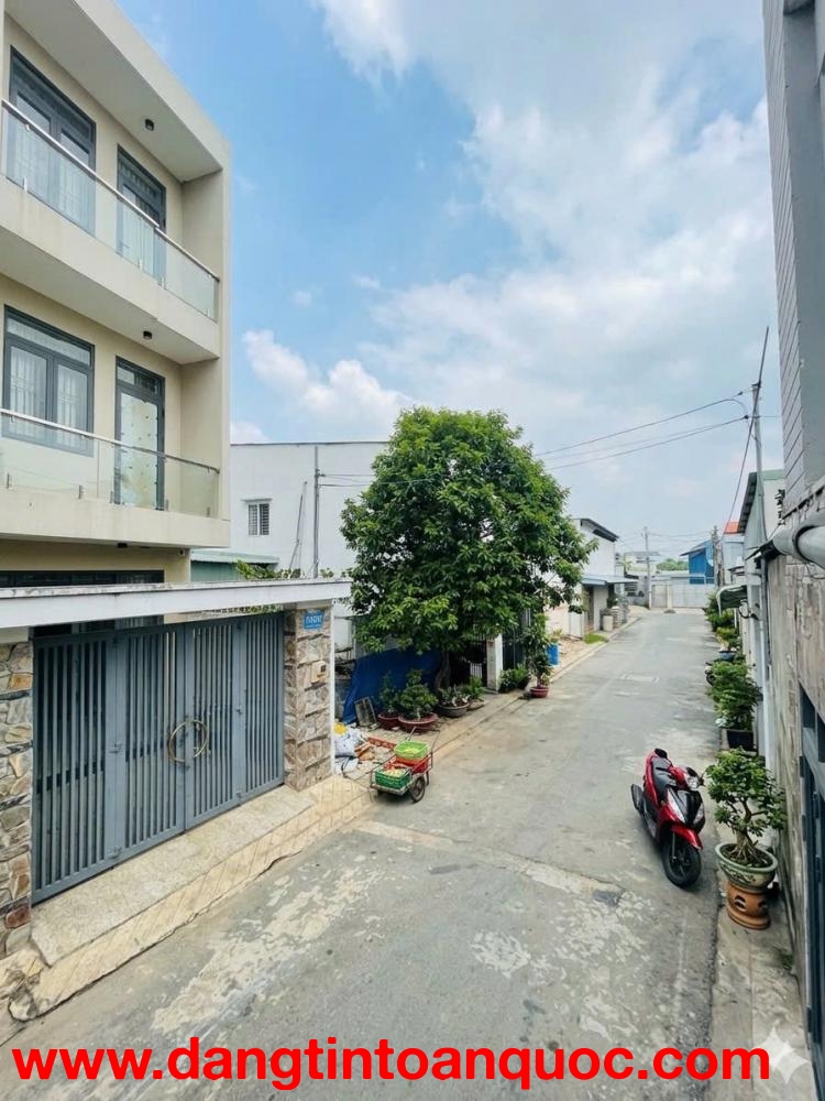 NHÀ  BÌNH TÂN - DTCN 86M2 (5x18M) - HẺM 6M THÔNG - SÁT AEON MALL - GIÁ 63TR/M2 - SỔ VUÔNG ĐÉT