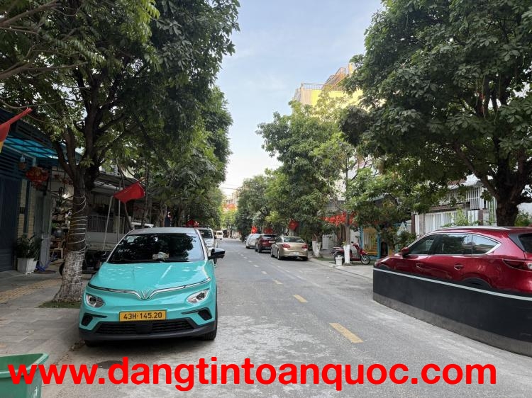 Mặt tiền Vũ Đình Long 75m2, gần biển Sơn Trà, sát chợ hải sản, giá chỉ 10.x tỷ
