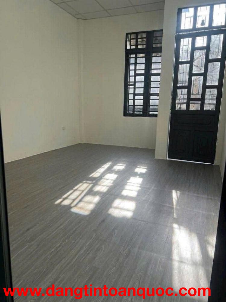 NHÀ 1 SẸT NGẮN 10M RA SONG HÀNH Q12 - DT40M2 - 2 TẦNG - GIÁ  3 TỶ NHĨNH