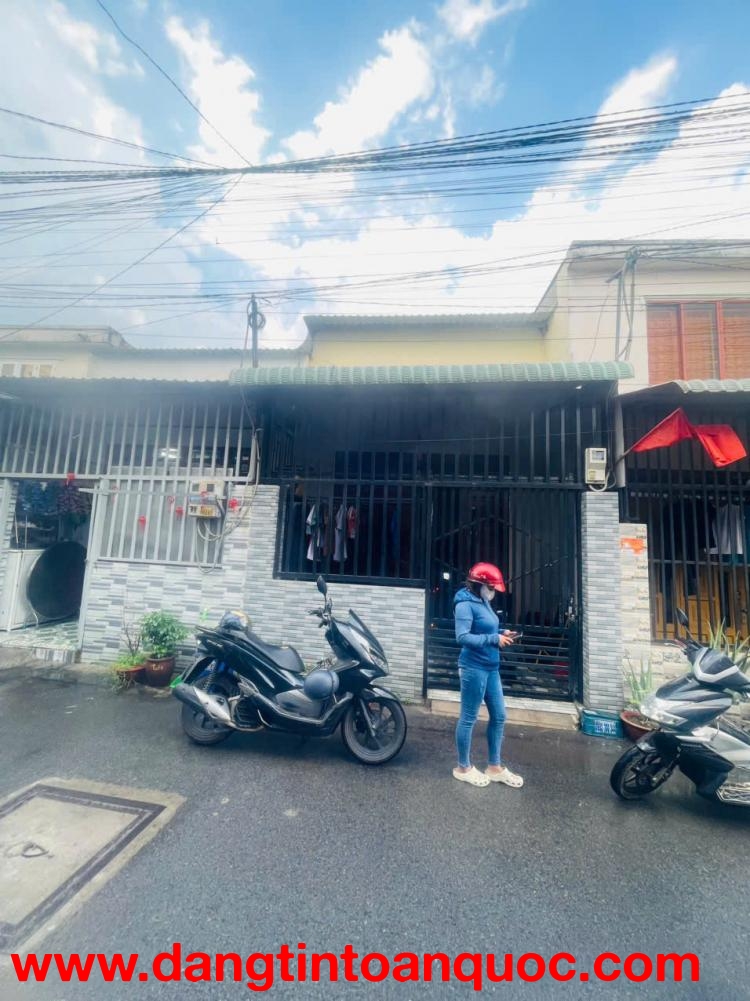 Chính chủ gửi bán nhà 1 trệt 1 lửng – sổ chung khu Phú Hồng